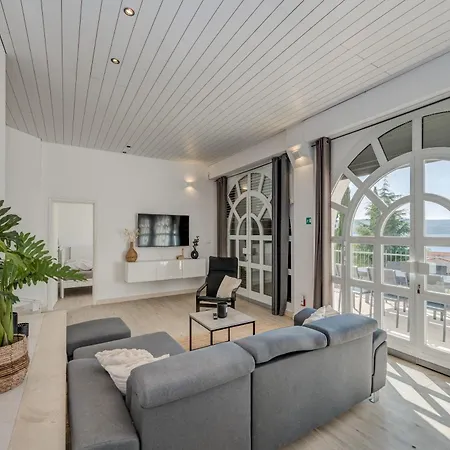 Luxury With Pool Large Patio & Sea View Omis