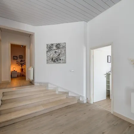 Luxury With Shared Pool Patio & Sea View Omiš