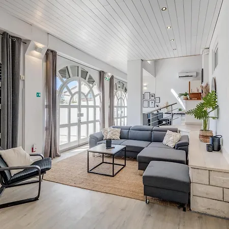 Luxury With Shared Pool Patio & Sea View Omiš