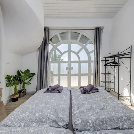 Apartman Luxury With Shared Pool Patio & Sea View *