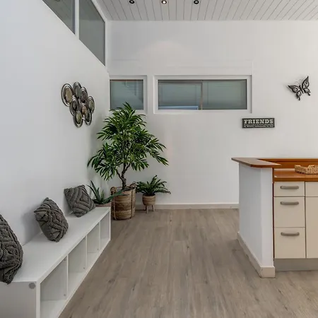 Luxury With Shared Pool Patio & Sea View * Omiš