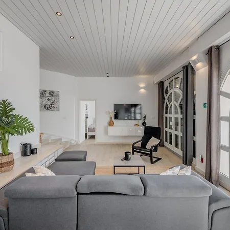 Apartman Luxury With Shared Pool Patio & Sea View Omiš